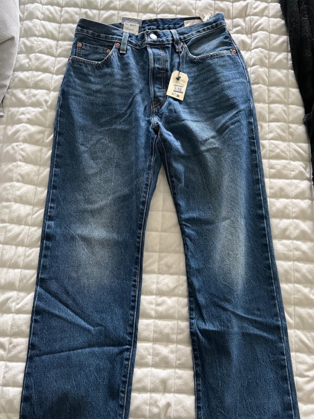Women’s Levi’s jeans
